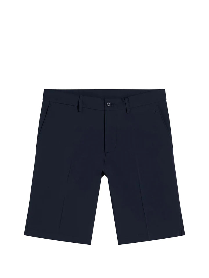 J.Lindeberg Men’s Somle Golf Shorts, golf clothing, men’s golf shorts, stylish golf shorts, modern fit golf shorts, comfortable golf shorts, stretchy golf shorts, performance golf wear, tailored golf shorts, golf apparel, Swiss Sports Haus, West Vancouver golf shop.