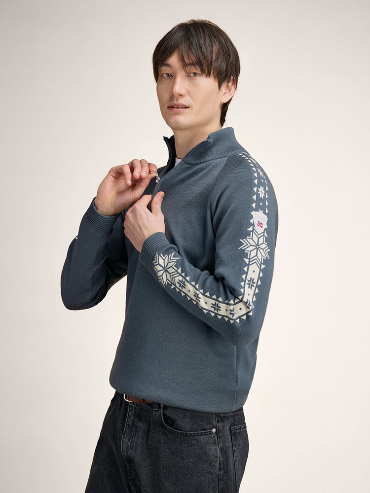 Dale of Norway Men's Geilo Sweater in Steel Offwhite, a sporty Norwegian quarter-zip sweater made from 100% skin-soft merino wool.
