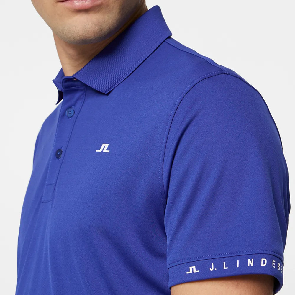 J.Lindeberg Men's Guy golf polo with breathable stretch performance fabric and athletic fit for golf and everyday wear