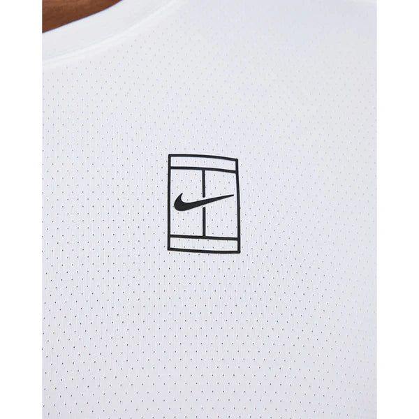NikeCourt Men's Tennis Dri-FIT Advantage T-Shirt featuring sweat-wicking performance fabric, breathable comfort, athletic fit, and court-ready styling.