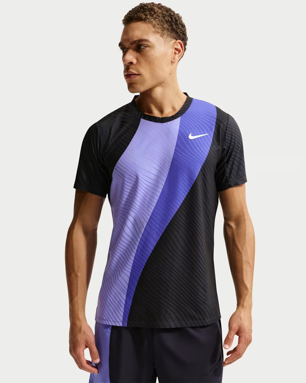 NikeCourt Slam Men's Dri-FIT Advantage Tennis Top featuring sweat-wicking performance fabric, breathable comfort, athletic fit, and court-ready styling.