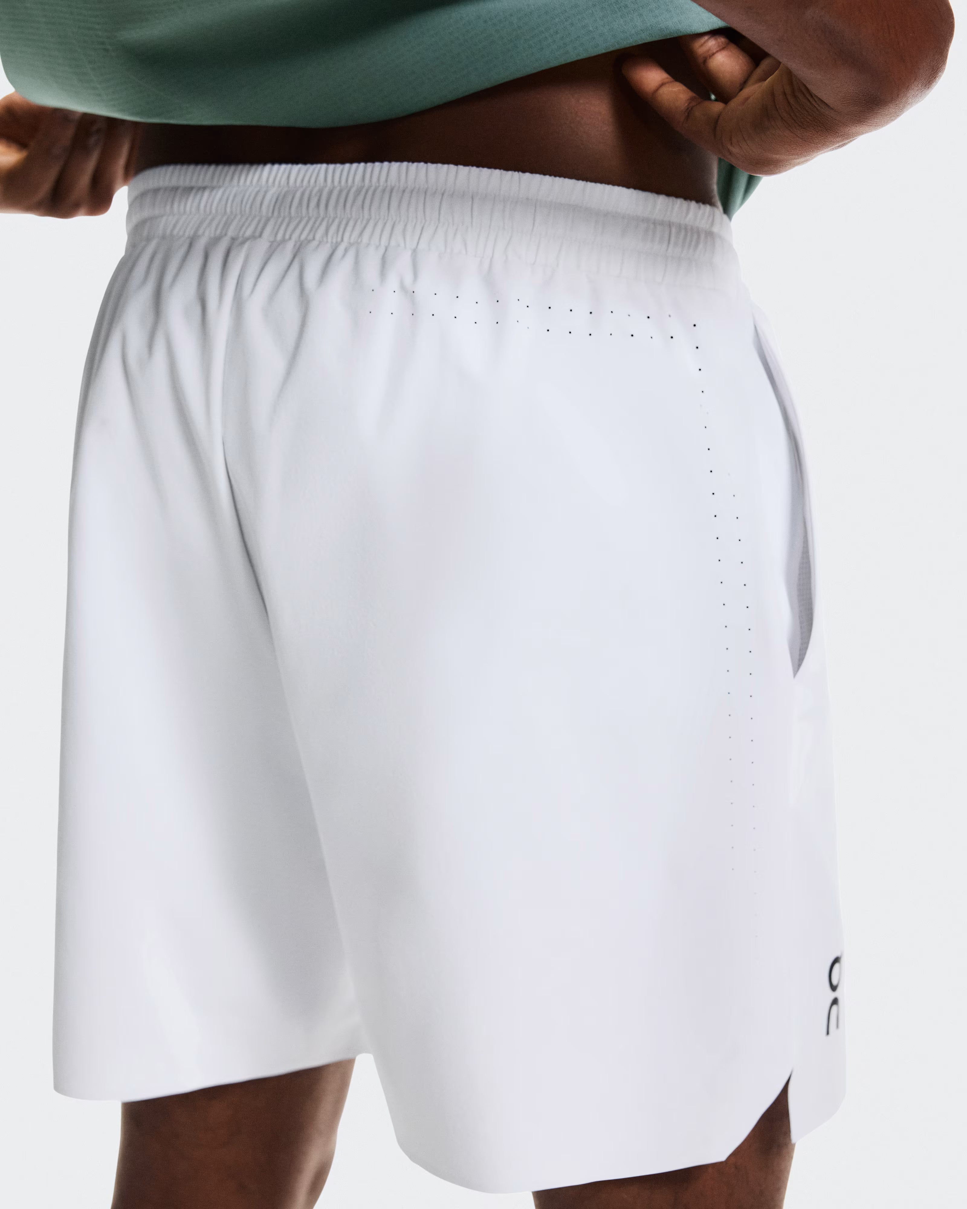 Shop the On Men's Court 5" Shorts. Lightweight comfort, breathable performance, and unrestricted movement for court sports.