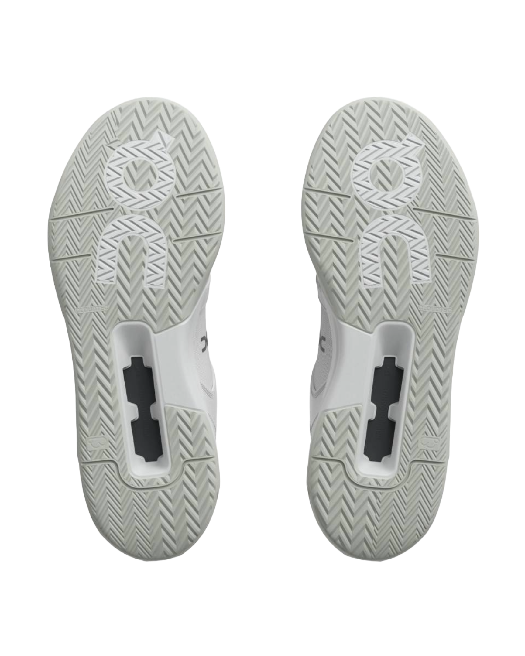 On Women's THE ROGER Clubhouse Pro tennis shoes