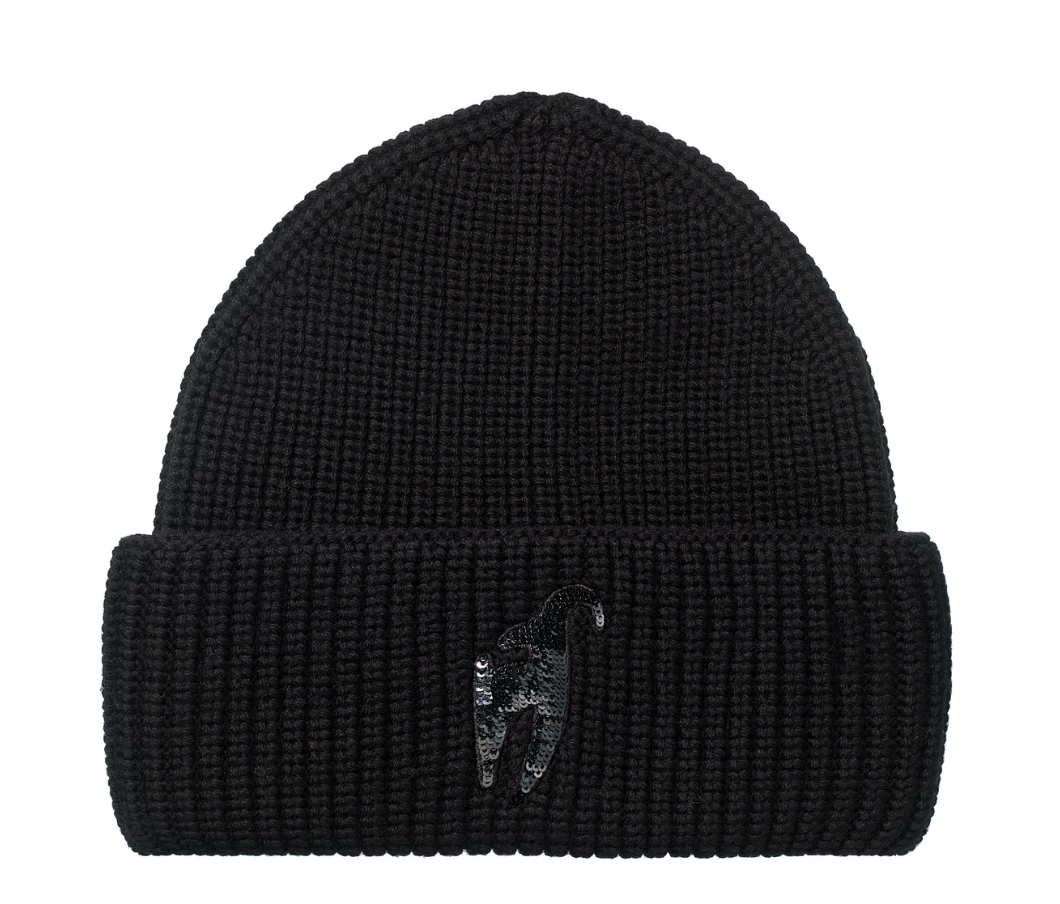 A black Toni Sailer Women's Gwendolin Toque designed to elevate apres ski outfits.