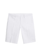 J.Lindeberg Men’s Somle Golf Shorts, golf clothing, men’s golf shorts, stylish golf shorts, modern fit golf shorts, comfortable golf shorts, stretchy golf shorts, performance golf wear, tailored golf shorts, golf apparel, Swiss Sports Haus, West Vancouver golf shop.