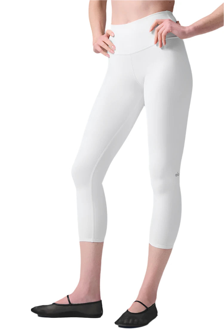 Alo High-Waist Airbrush Capri Leggings featuring sculpting Airbrush fabric, high-rise waistband, capri length, and moisture-wicking performance.