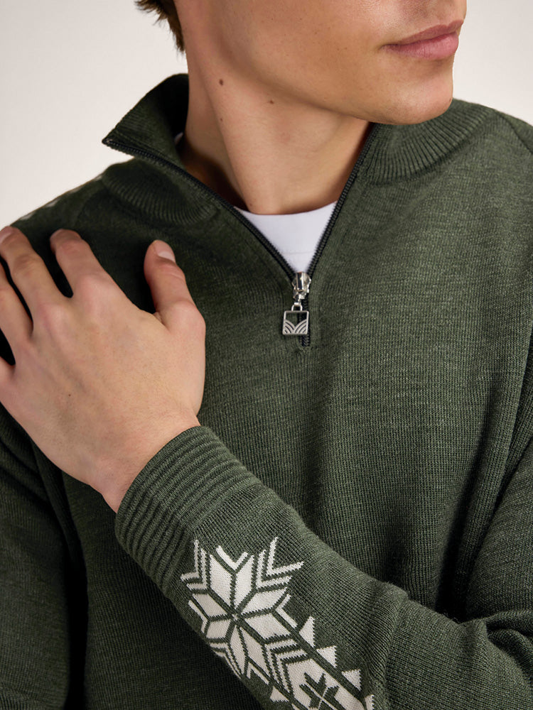 Dale of Norway Men's Geilo Sweater in Darkgreen Offwhite, a sporty Norwegian quarter-zip sweater made from 100% skin-soft merino wool.