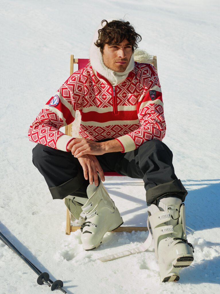 Dale of Norway Men's Team Norway Cortina Sweater in Raspberry Offwhite featuring the iconic Norwegian Cortina pattern.
