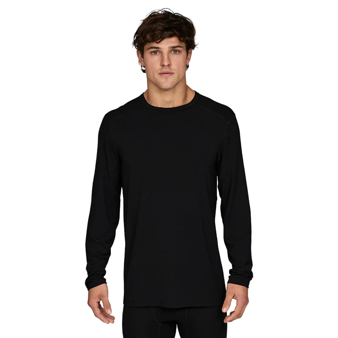 Front view of the Le Bent Men’s Midweight Baselayer Crew featuring a blend of Merino wool and Bamboo Rayon knit fabric, long sleeves with thumb loops, flatlock stitching, and an ergonomic crew neck silhouette.