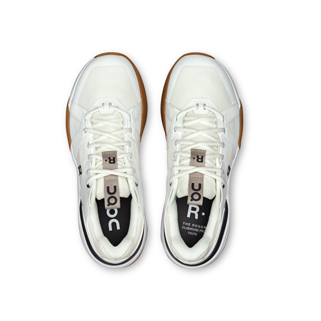 On Youth THE ROGER Clubhouse Pro tennis shoes
