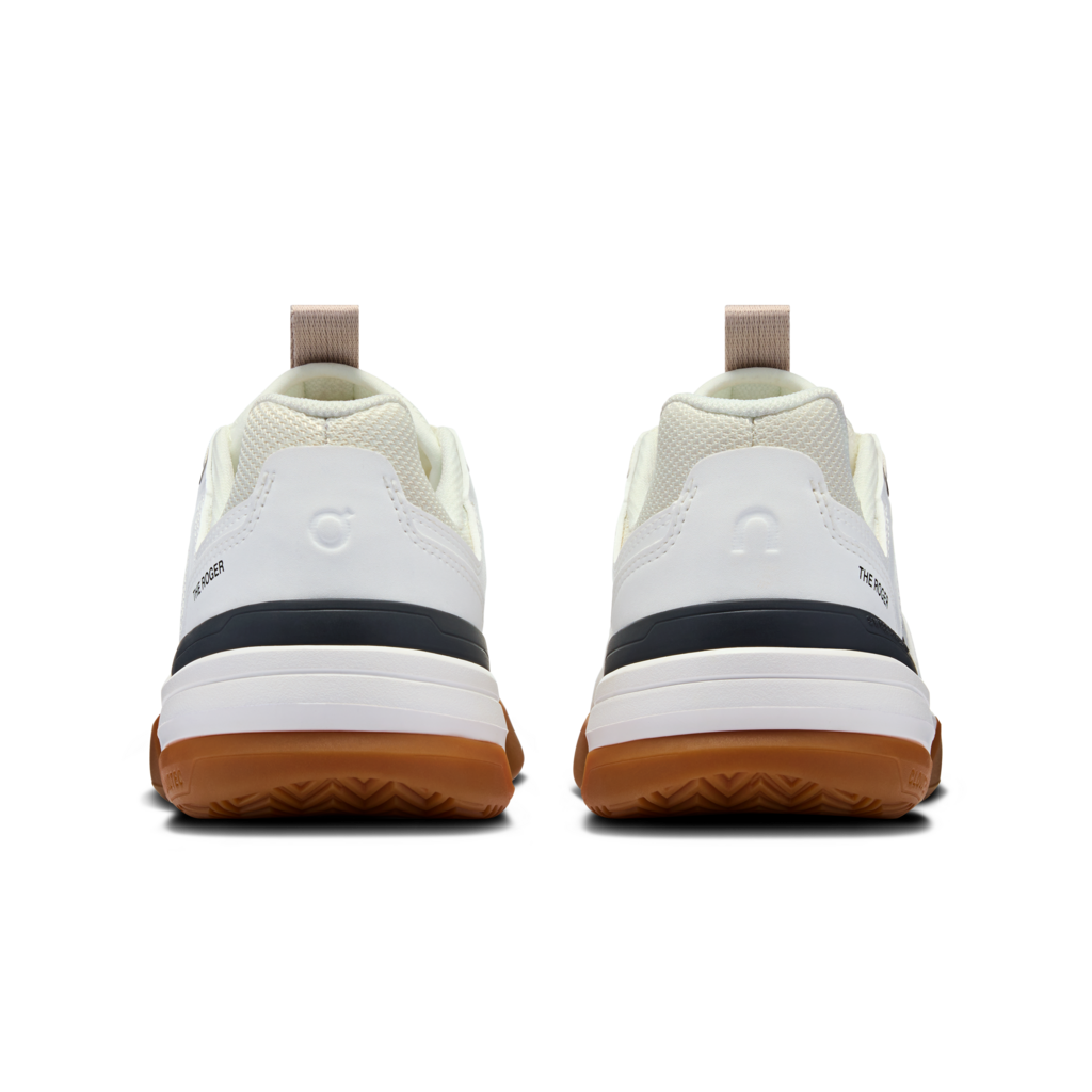 On Youth THE ROGER Clubhouse Pro tennis shoes