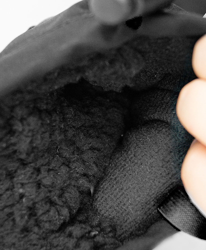 Reusch JR Lando R-TEX XT Glove with Real Down insulation, waterproof R-TEX XT membrane, long powder cuff and Heating Pocket.