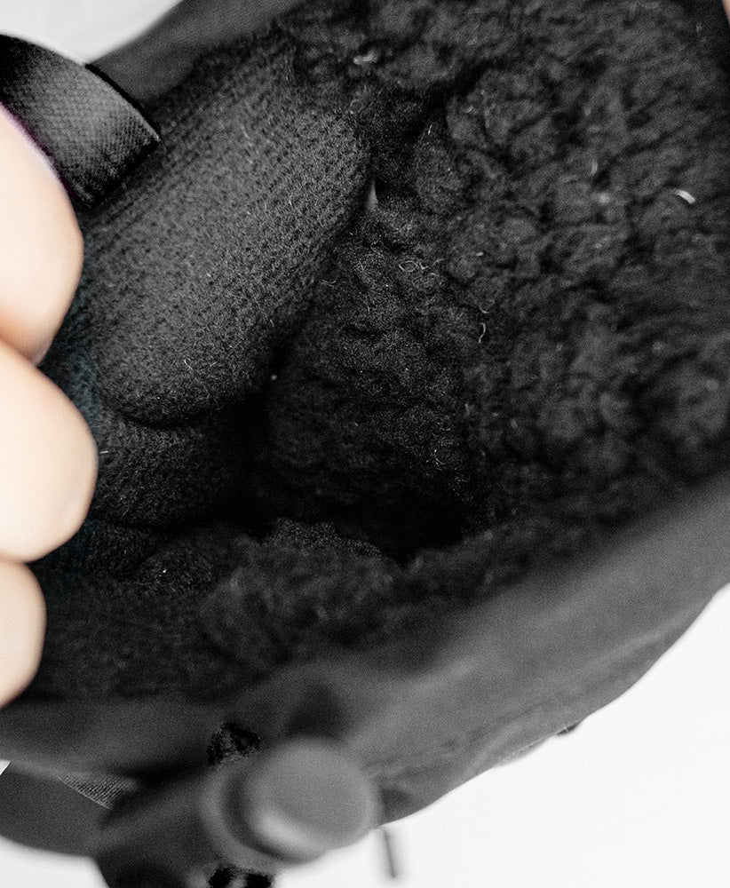 Reusch JR Lando R-TEX XT Mitten with Real Down insulation, waterproof R-TEX XT membrane, long powder cuff and Heating Pocket.