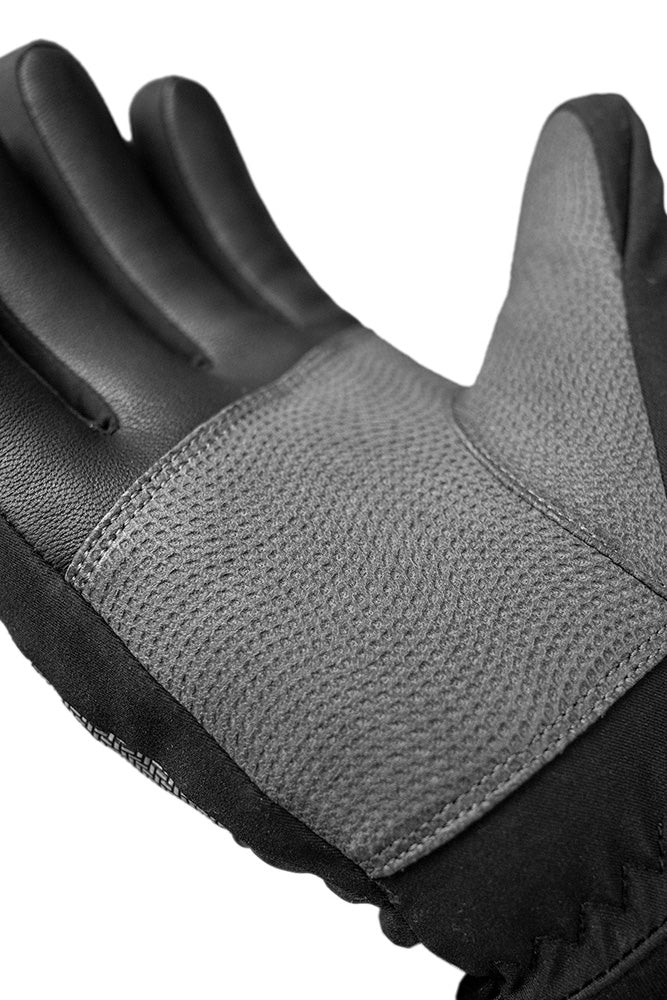 Reusch Worldcup Warrior R-TEX XT alpine race glove with composite knuckle protection, finger padding and digital goatskin palm.