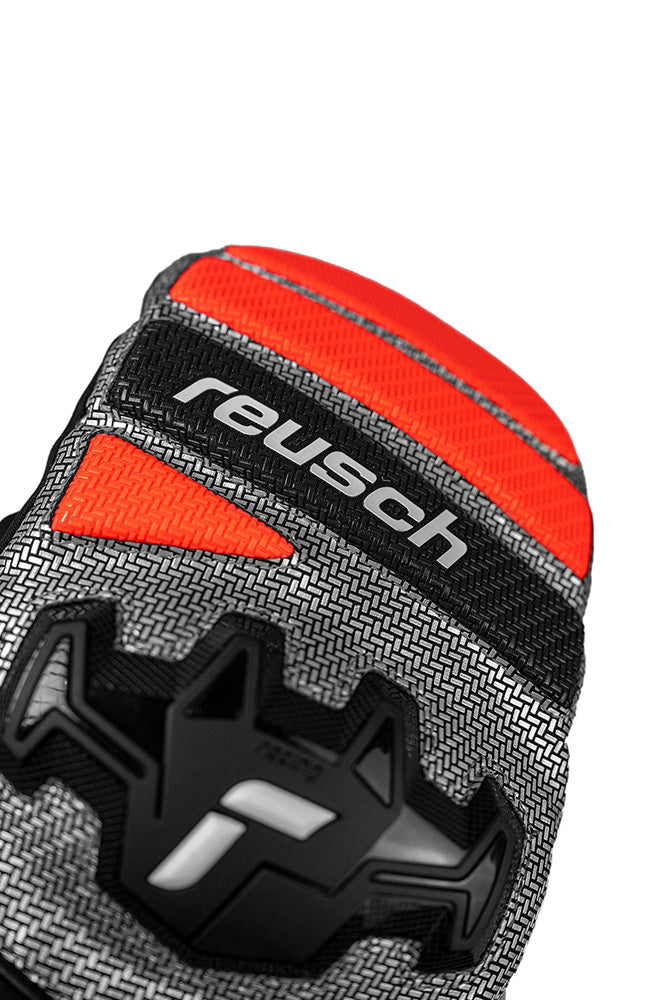 Reusch Worldcup Warrior R-TEX XT alpine race glove with composite knuckle protection, finger padding and digital goatskin palm.